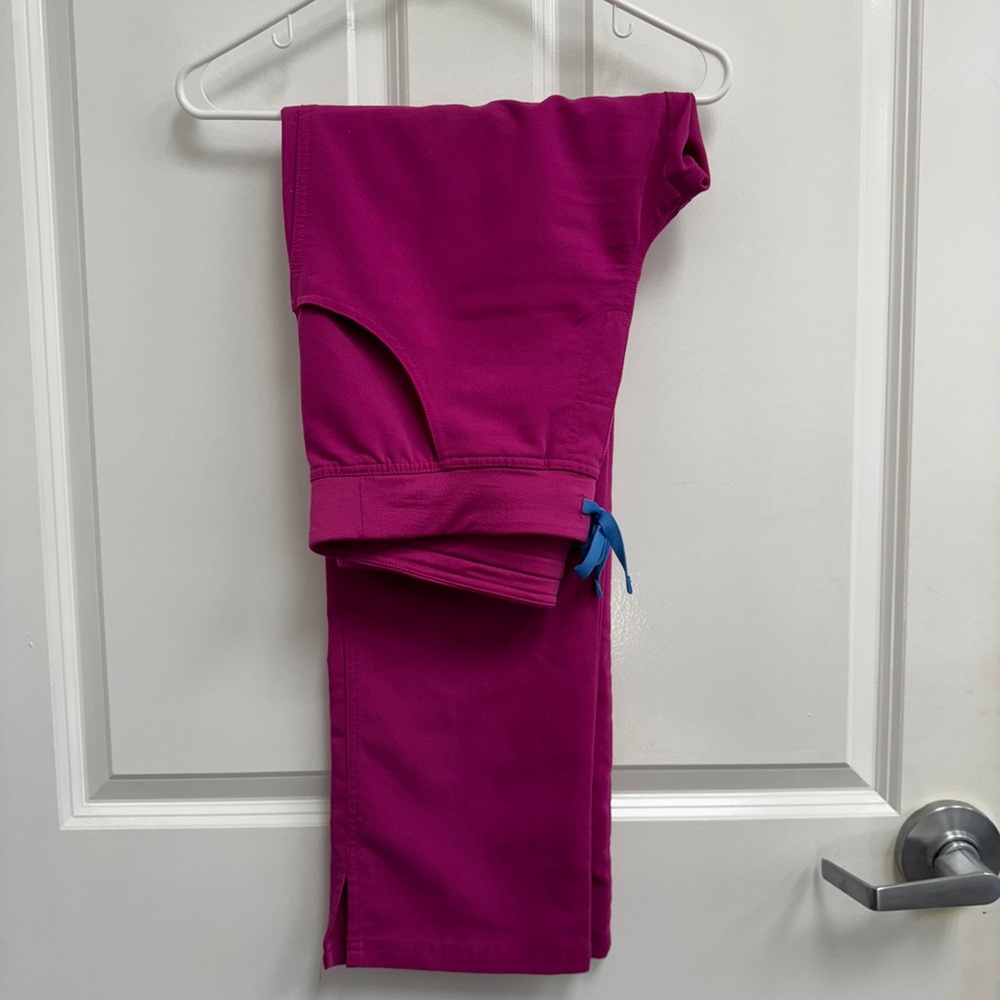 Womens Figs Scrub Pant Raspberry Sorbet M